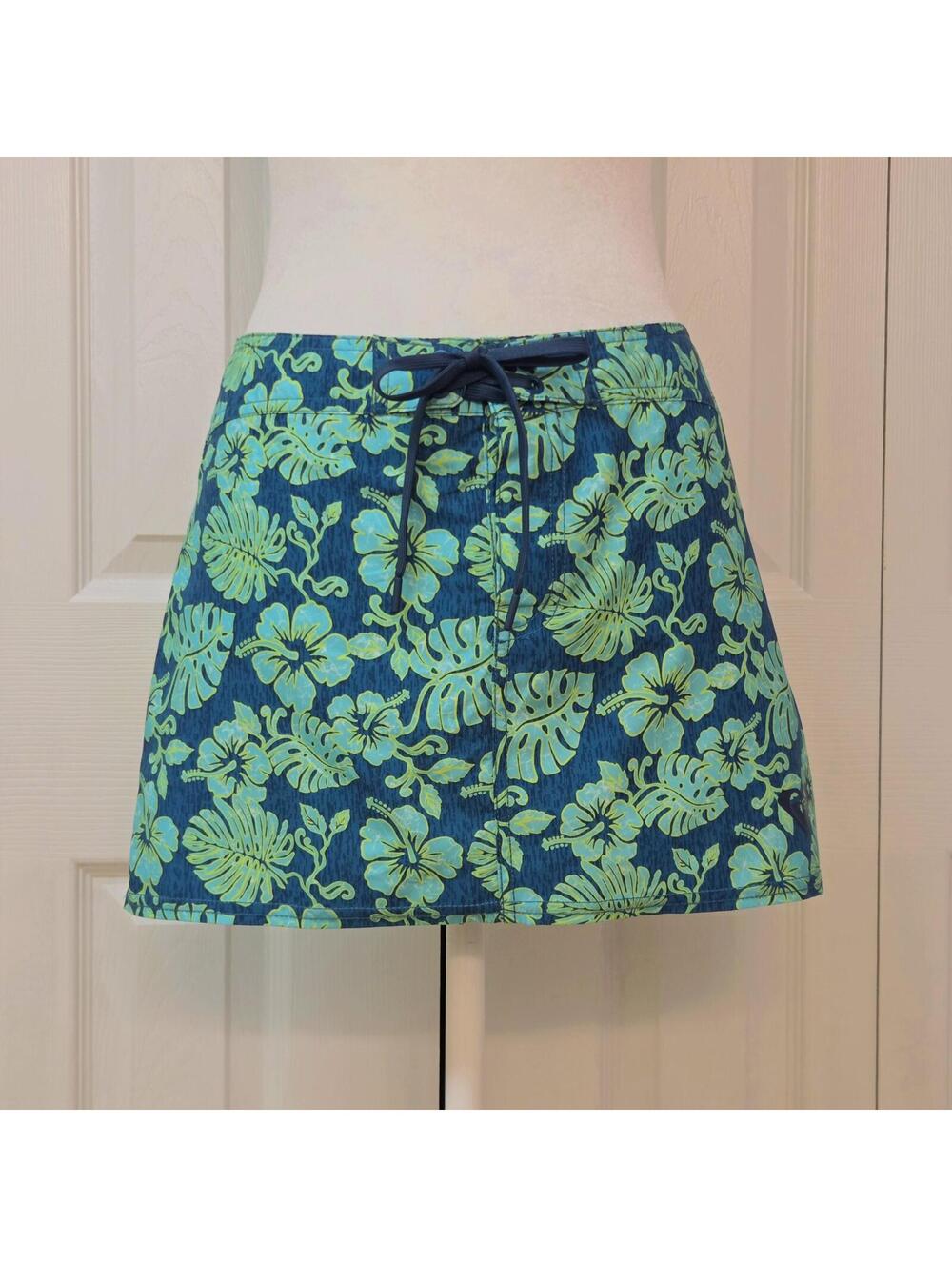 Green & Blue Hawaiian Floral Graphic Mini Skirt Roxy XS Y2K Tropical Beach Retro